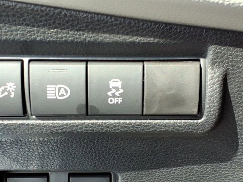 Used 2026 Toyota Corolla Cross LE image 22