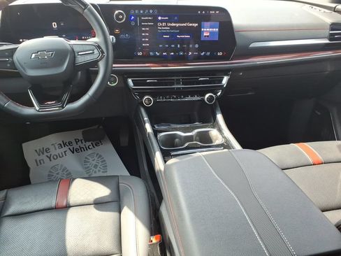 Used 2024 Chevrolet Traverse RS w/ LPO, Floor Liner Package AWD/4WD image 11