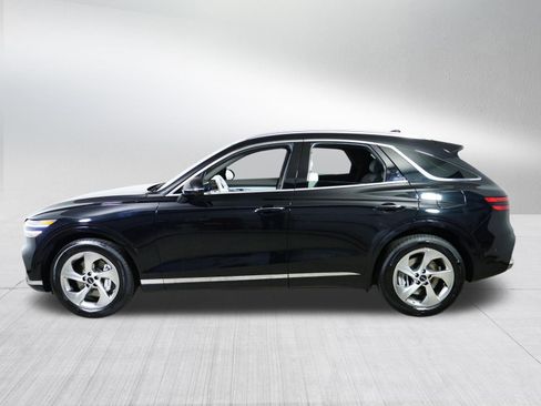 Certified 2026 Genesis GV70 2.5T Advanced AWD/4WD image 4