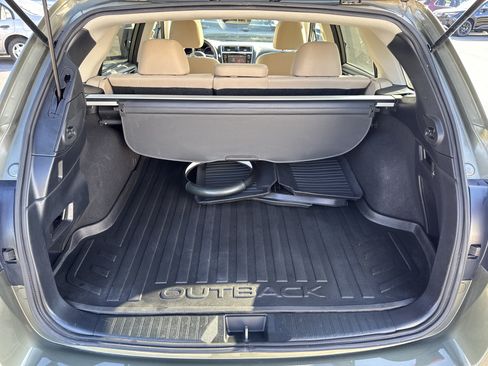 Used 2019 Subaru Outback 2.5i Premium AWD/4WD image 30