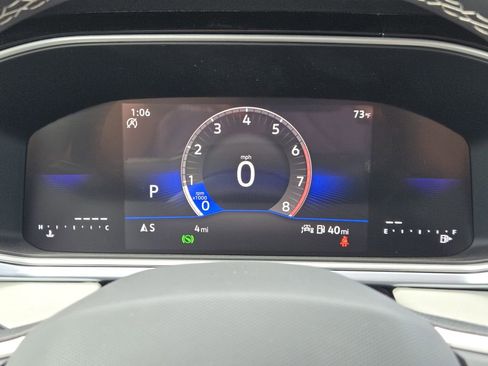 New 2026 Volkswagen Taos SE image 13