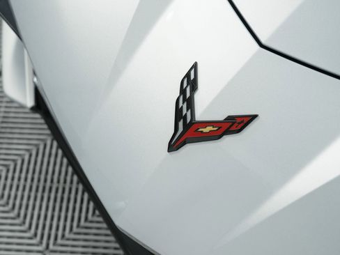 Used 2021 Chevrolet Corvette Stingray Premium Conv w/ Battery Protection Package image 44