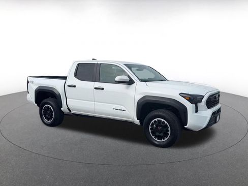 Used 2024 Toyota Tacoma TRD Off-Road AWD/4WD image 2