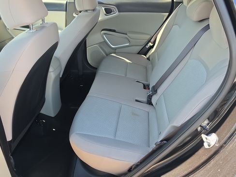 Certified 2025 Kia Soul LX FWD image 15