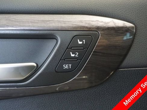 New 2026 Toyota Highlander Platinum AWD/4WD image 7
