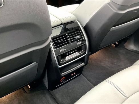Used 2025 BMW X5 xDrive40i AWD/4WD image 29