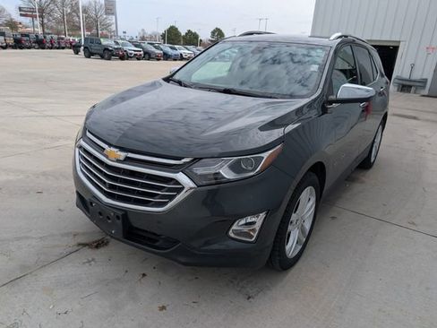 Used 2020 Chevrolet Equinox Premier image 24