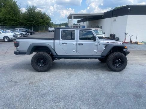 Used 2020 Jeep Gladiator Rubicon AWD/4WD image 4