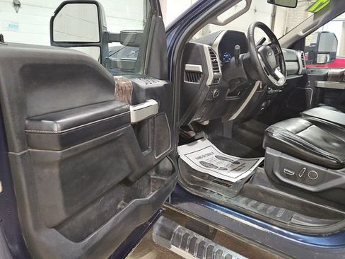 Used 2017 Ford F250 Lariat w/ Chrome Package AWD/4WD image 11