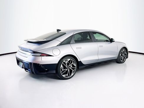 Used 2024 Hyundai Ioniq 6 SEL AWD/4WD image 9
