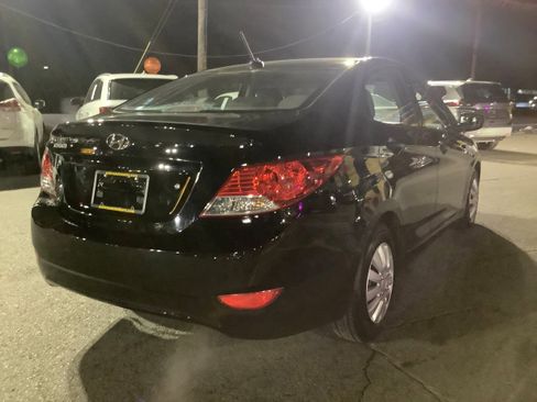 Used 2014 Hyundai Accent GLS image 7