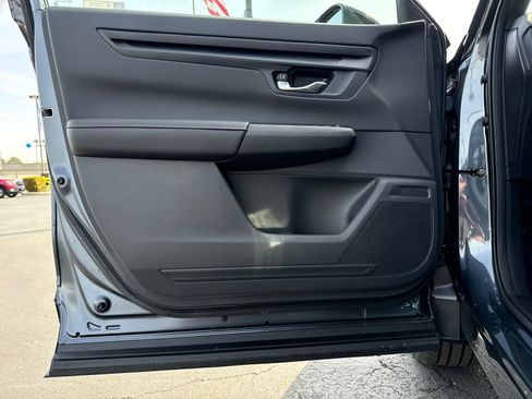 Used 2025 Honda CR-V Sport image 13