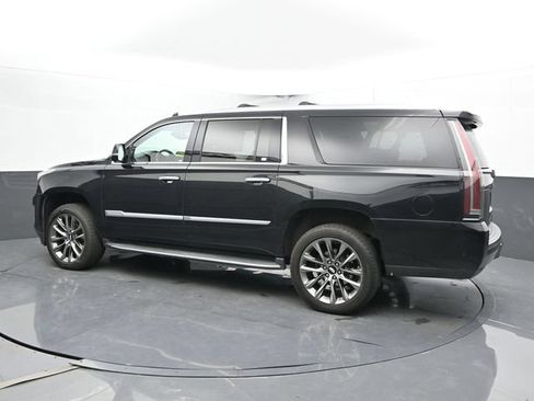 Used 2018 Cadillac Escalade ESV Premium Luxury AWD/4WD image 9