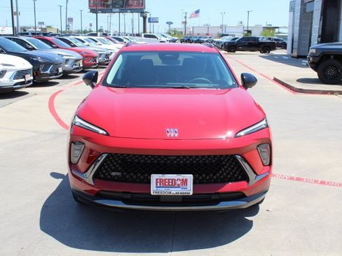 New 2025 Buick Envision Sport Touring image 8
