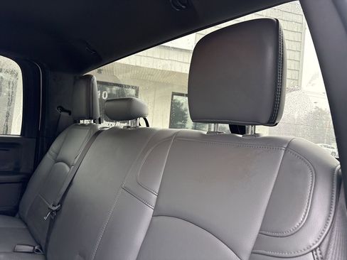 Used 2024 RAM 3500 Tradesman w/ Chrome Appearance Group image 4