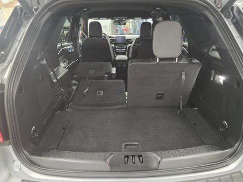 Used 2023 Ford Explorer ST-Line w/ Class IV Trailer Tow Package image 30