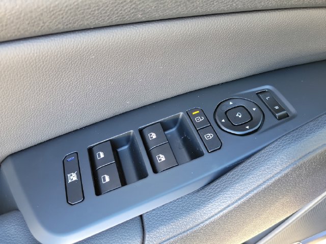 New 2026 Kia Sportage SX AWD/4WD image 22