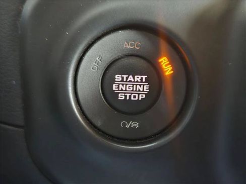 Used 2021 Jeep Wrangler Unlimited Sahara AWD/4WD image 22