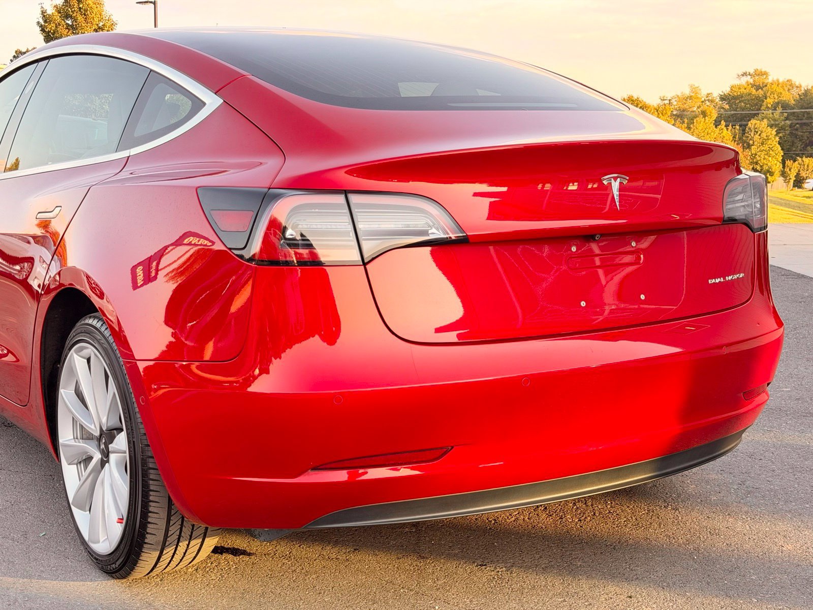 Used 2018 Tesla Model 3 Long Range AWD/4WD image 6