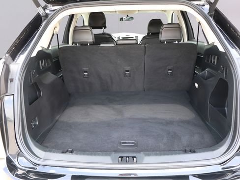 Used 2018 Ford Edge SEL w/ Equipment Group 201A AWD/4WD image 17