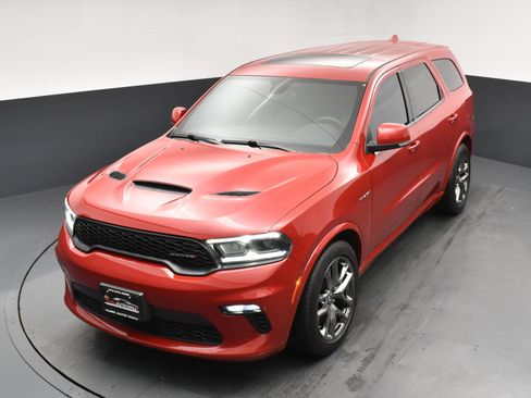 Used 2022 Dodge Durango R/T w/ Tow 'N Go Package AWD/4WD image 24
