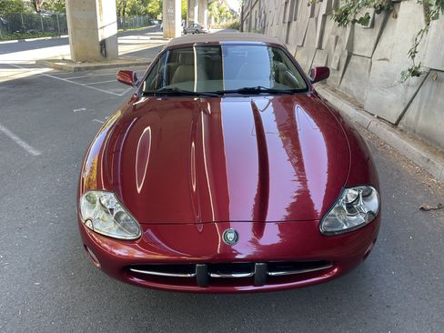 Used 2004 Jaguar XK8 Convertible RWD image 15