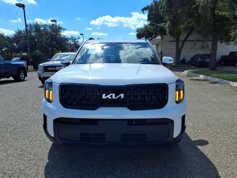 Used 2024 Kia Telluride EX X-Line image 3