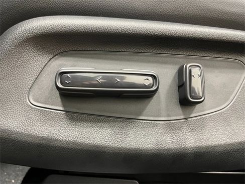 New 2026 Honda HR-V EX-L image 14