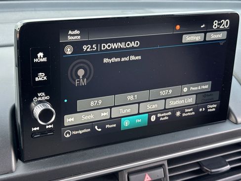 Certified 2024 Honda Pilot Touring image 24