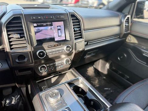 Certified 2019 Ford Expedition Limited w/ Equipment Group 303A AWD/4WD image 19