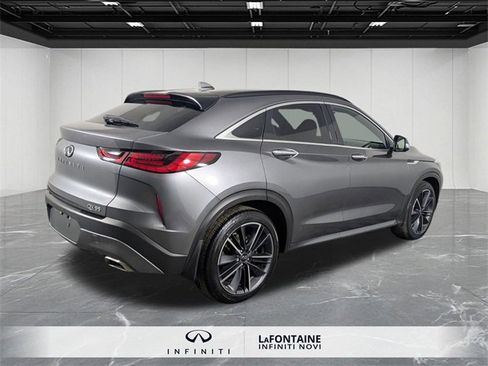 Used 2025 INFINITI QX55 Essential image 5