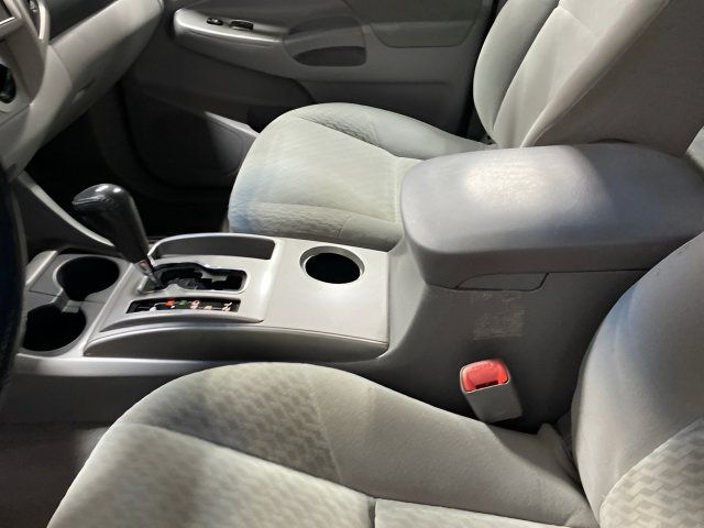 Used 2010 Toyota Tacoma 4x4 Access Cab V6 image 16