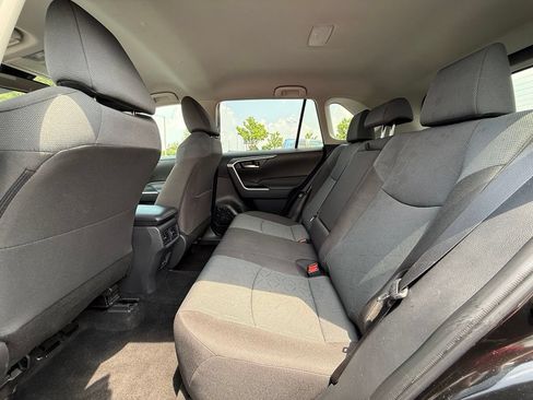 Certified 2025 Toyota RAV4 XLE AWD/4WD image 18