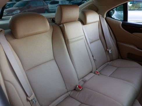 Used 2007 Lexus LS 460 image 14