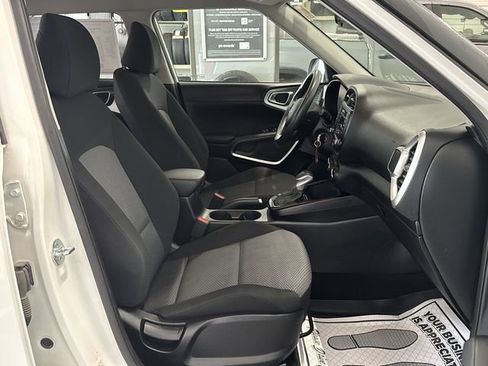 Used 2022 Kia Soul LX w/ Technology Package image 27