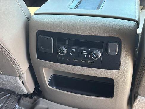 Used 2020 GMC Yukon SLT w/ Open Road Package RWD image 25