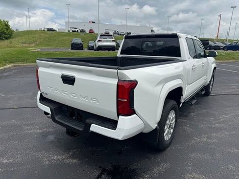 New 2026 Toyota Tacoma SR5 AWD/4WD image 3