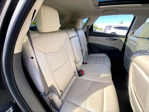 Used 2019 Cadillac XT5 Premium Luxury image 28