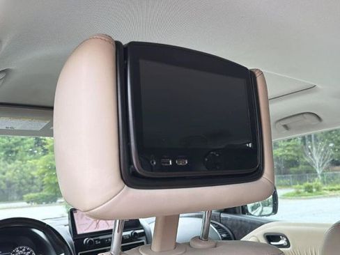 Certified 2022 Nissan Armada Platinum w/ Captain's Chairs Package RWD image 22