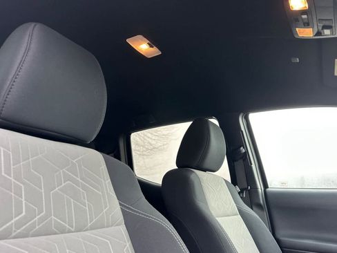 Used 2021 Toyota Tacoma TRD Off-Road image 16