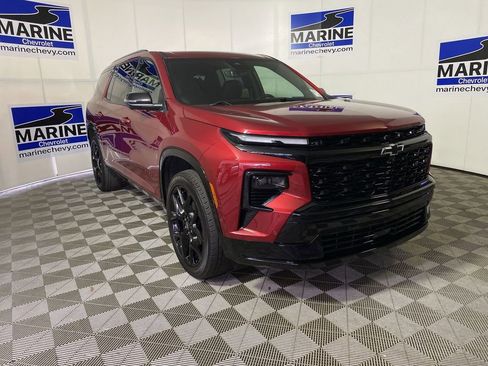 Certified 2024 Chevrolet Traverse RS w/ LPO, Floor Liner Package AWD/4WD image 1
