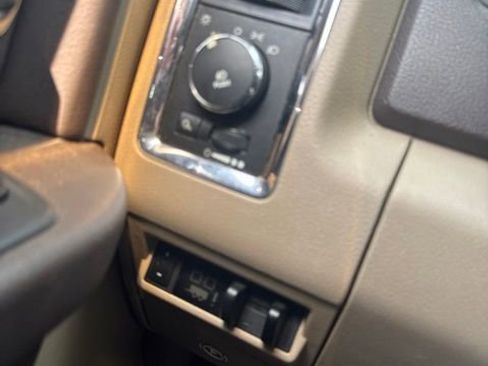 Used 2010 Dodge Ram 2500 Truck Laramie w/ Cold Weather Pkg AWD/4WD image 29