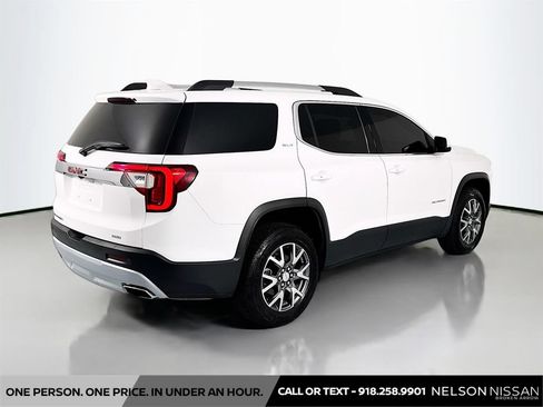 Used 2023 GMC Acadia SLT AWD/4WD image 5
