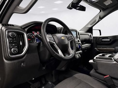 Used 2019 Chevrolet Silverado 1500 LT w/ Convenience Package AWD/4WD image 14