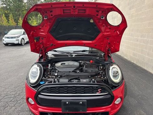 Used 2019 MINI Cooper S w/ Premium Package image 30