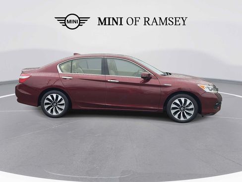Used 2017 Honda Accord EX-L image 9