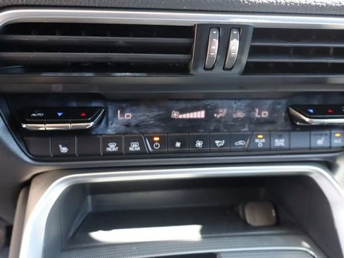 Used 2024 MAZDA CX-90 Plug-In Hybrid w/ Preferred AWD/4WD image 37