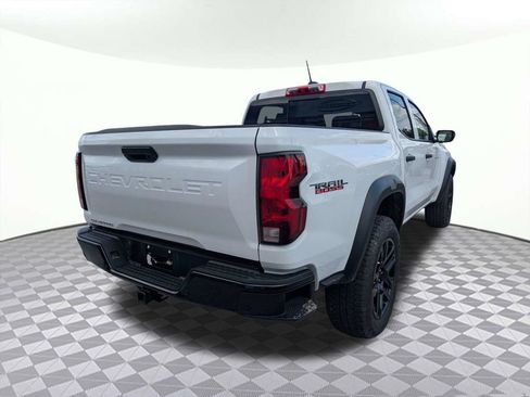 Used 2025 Chevrolet Colorado Trail Boss AWD/4WD image 3