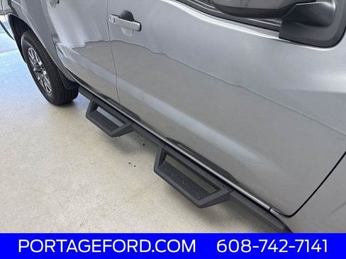 Used 2024 Nissan Frontier SL w/ Technology Package AWD/4WD image 2