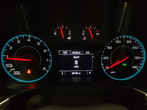 Used 2018 Chevrolet Equinox LT AWD/4WD image 23